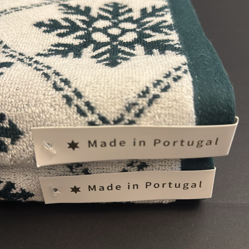 6pc BIANCA Holiday Motif Reversible Snowflakes Towel Set- Green/White - Picture 6 of 6